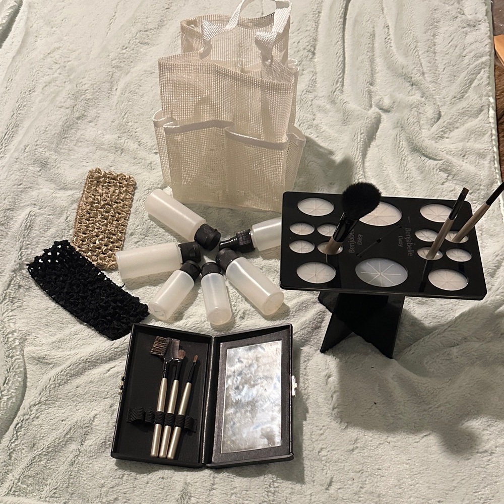 Bundle: Makeup Brush Holder, Mesh Shower Caddy, Travel Brushes & Containers